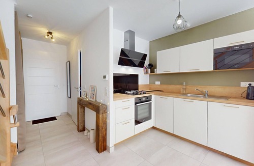Saint-Gilles-Croix-de-Vie Ski Chalet | Merlyne Beach Villa 7