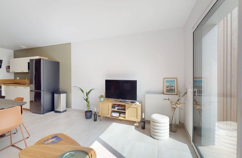 Saint-Gilles-Croix-de-Vie Ski Chalet | Merlyne Beach Villa 7