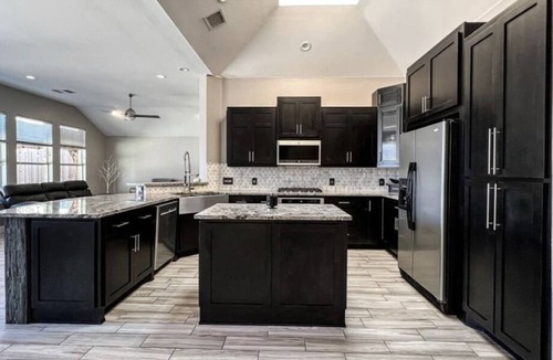Lewisville House | Mermaid Lagoon - Big Group Friendly 🧜‍♀️