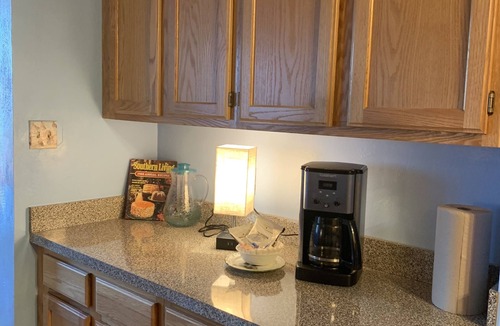 Norfolk House | Mermaids & Mutts (3-Bedroom Bungalow) - Pets Allowed by RedAwning