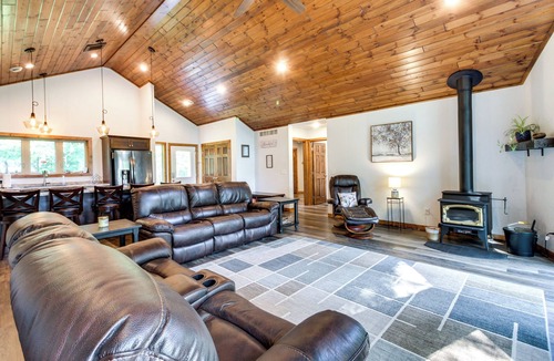 Crow Wing County House | Merrifield Vacation Rental w/Dock & River Access