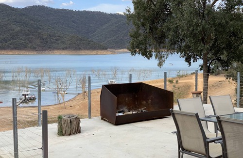 Taylor Bay House | "MERRIVALE" ABSOLUTE UNOBSTRUCTED WATER VIEWS