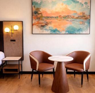 Albany Hotel | Merry Acres Inn