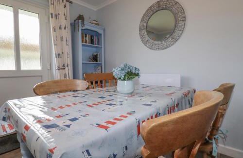 Liskeard House | Merryfield Lodge