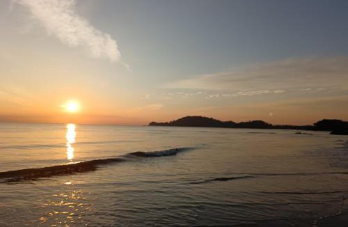 Penyabong House | Mersing Chalet Teluk Sisek