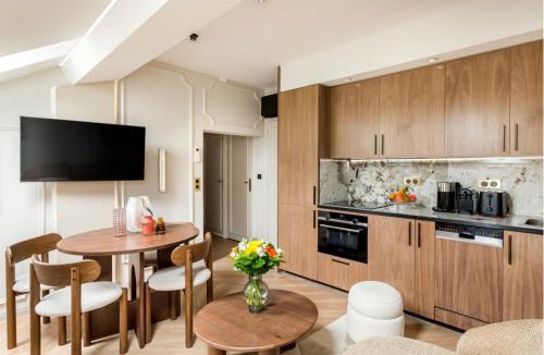 Ternes Apartment | Merveil - Luxury Suite - Champs Elysees - St Cyr I
