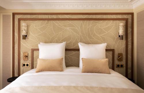 Paris City Center Apartment | Merveil - Luxury Suite - Louvre - Rivoli