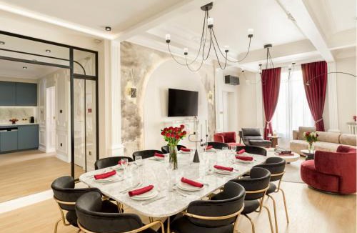 Chaillot Apartment | Merveil - Signature Suite - Champs Elysees -Kleber