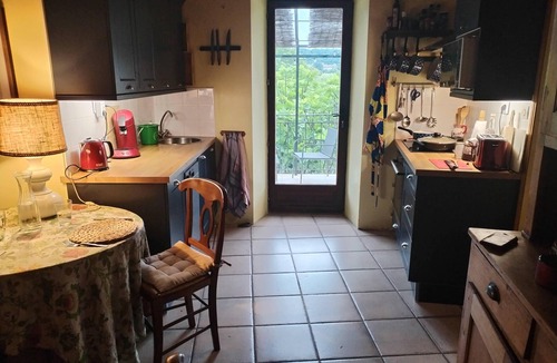 Gagnieres Cottage | Mes Maisons Guest Gite, 2 Bedroom with Aircon, swimming pool and linen included.