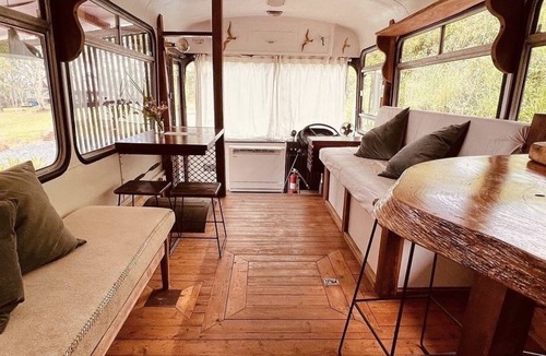Rosebank House | Mesa Bus - Deluxe Byron Hinterland Eco Stay