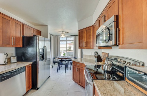 Rancho del Lago House | Mesa Golf Course Home Near Spring Training & River