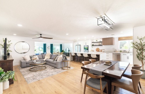Fountain of the Sun House | Mesa Retreat Quiet, Stylish Desert Escape + Golf
