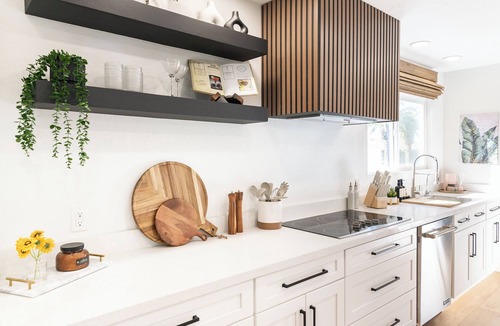 Fountain of the Sun House | Mesa Retreat Quiet, Stylish Desert Escape + Golf