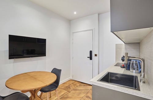 Arts-et-Metiers Apartment | Meslay 5 - Studio Apartment, Sleeps 2