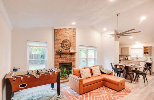 Mesquite House | Mesquite Retreat Near Dallas Games BBQ