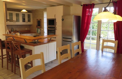 Messanges House | MESSANGES, nice 4-BR villa with swimming-pool