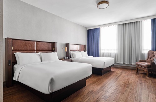 Byward Market - Parliament Hill Hotel | Metcalfe Hotel Ottawa by Gray Collection