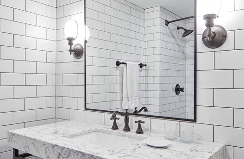 Byward Market - Parliament Hill Hotel | Metcalfe Hotel Ottawa by Gray Collection