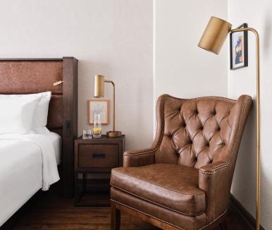 Byward Market - Parliament Hill Hotel | Metcalfe Hotel Ottawa by Gray Collection