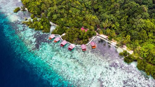 Sawinggrai Cabin | Methos Homestay - Raja Ampat