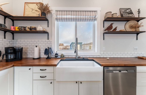 Pateros House | Methow Valley 3BR Retreat – Methow River Views