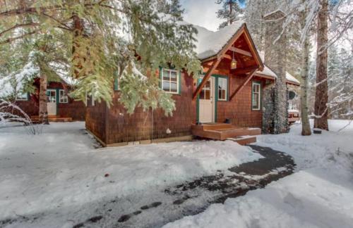 Camp Sherman House | Metolius Cabin 4