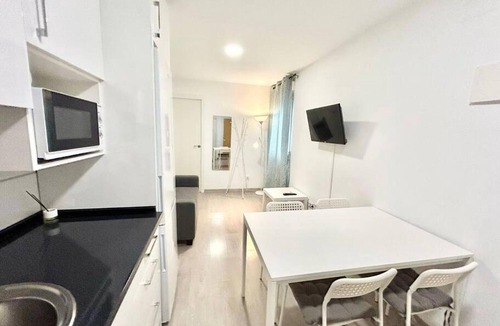 Prosperidad Apartment | Metro Avenida de América 09 (1-bedroom apartment)