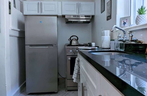 Downtown Long Beach Condo | Metro Paris- Elegant French Themed