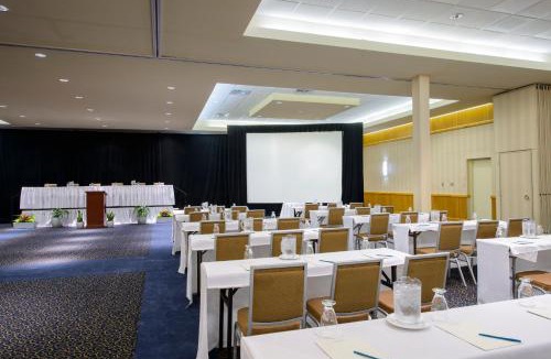 New Carrollton Hotel | Metro Points Hotel Washington North