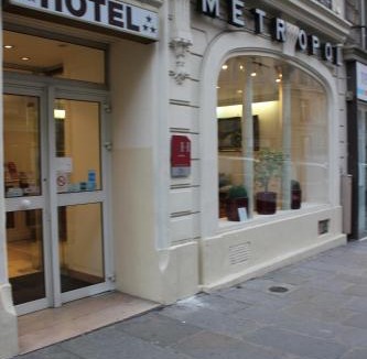 Saint-Vincent-de-Paul Hotel | Metropol