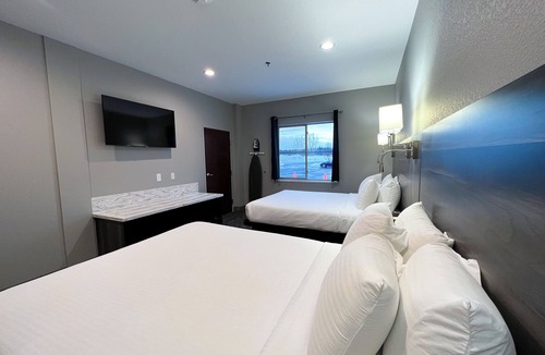 Eau Claire Hotel | Metropolis Resort