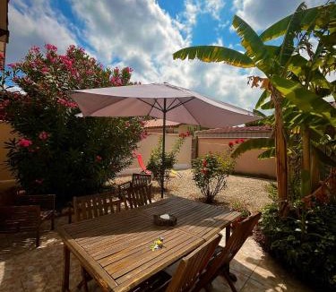 Villecomtal-sur-Arros Apartment | Meublé 3 étoiles dans un petit village du Gers