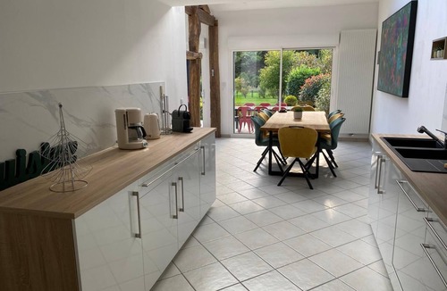 Les Hautes-Rivieres House | Meublé de tourisme* La Rivire. Sleeps 8.