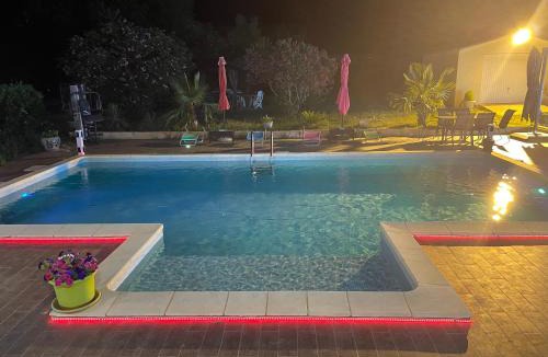 Venejan House | Meublé de tourisme MARTINET