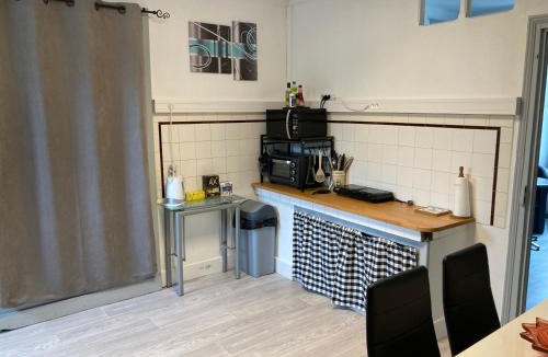 Ouzouer-sur-Loire Apartment | Meublé F2 au RDC