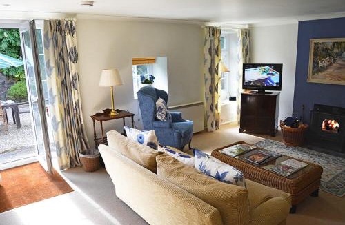 Helston House | Mews Cottage