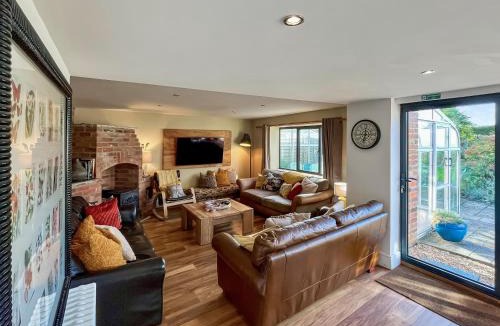 Trowle Common House | Mews Cottage