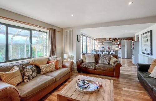 Trowle Common House | Mews Cottage