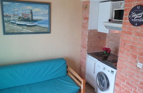 Sainte-Marie-la-Mer Apartment | Mezzanine apartment, luxurious with all comfort, 100 m from the beach in peacefu