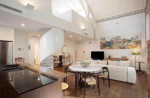 Bondi Junction Apartment | Mezzanine Magic, Bondi Junction