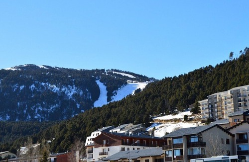 Les Angles Apartment | Mezzanine Studio with Wifi in Les Angles