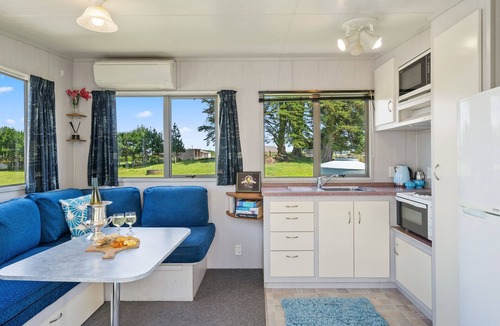 Himatangi House | MGM Studio Cabin - Himitangi Holiday Studio