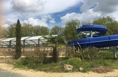 La Boissiere-de-Montaigu House | MH First 6pers 30min Puy du Fou HellFest