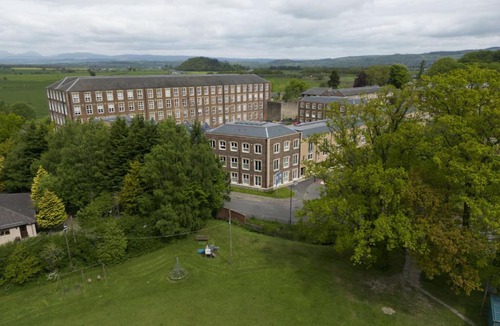 Auchengray House | Mhuilinn Apartment