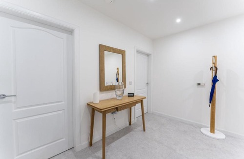 Auchengray House | Mhuilinn Apartment