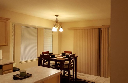 Biggs Field House | Mi Casa Es Su Casa - Clean and Cozy 10 mins from Ft Bliss with Refrigerated Air