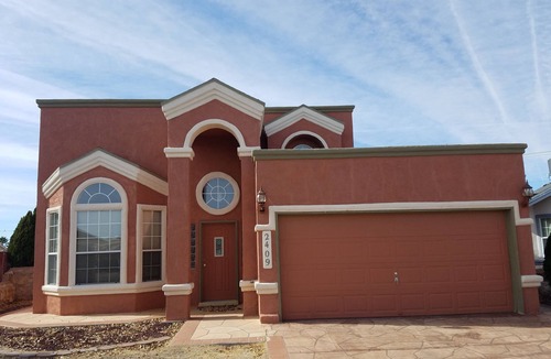 Biggs Field House | Mi Casa Es Su Casa - Clean and Cozy 10 mins from Ft Bliss with Refrigerated Air