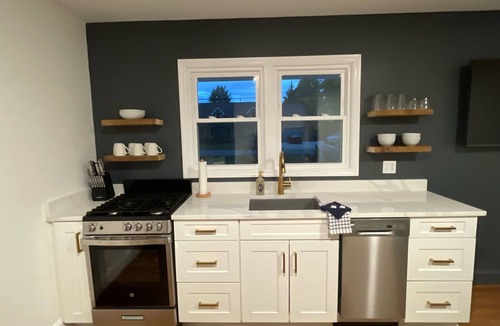 Upland House | mi casa es TU casa (EAST)