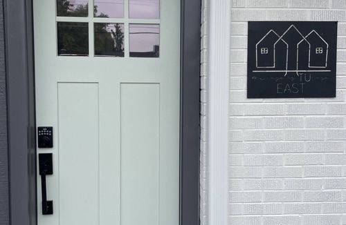 Upland House | mi casa es TU casa (EAST)