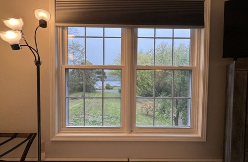 Burdett House | Mi Casa Tu Casa: Lakeview, Hot Tub, Pets, Walk to Wineries
